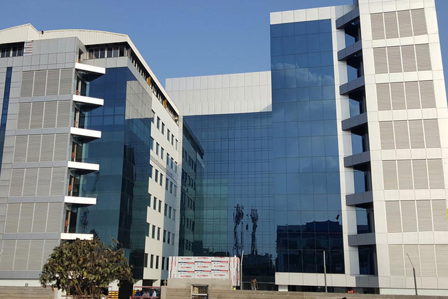 ANEJAS TOWERS BLOCK B